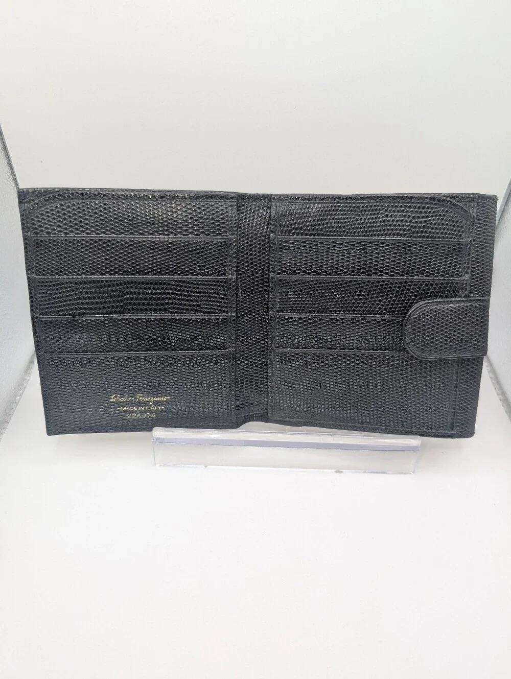 Salvatore Ferragamo Black Textured Vara Bow Wallet with Gold Hardware